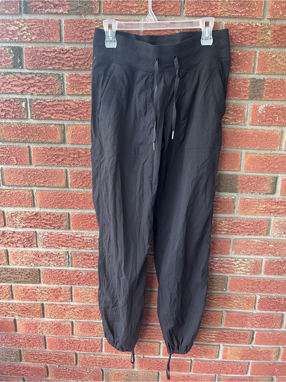 Lululemon women’s dance studio pants sz 8 black